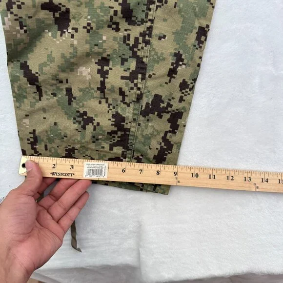 US Navy Type III Cargo Pants Mens M 34x30 Green NWU AOR2 Digital Camo Ripstop